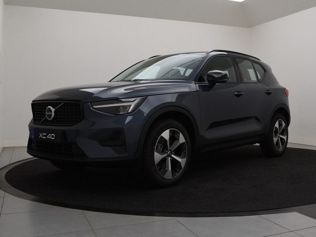 Volvo XC40 B4 AUT(7) PLUS DARK SCHUIFDAK HARMAN KARDON 19INCH ACC BLIS