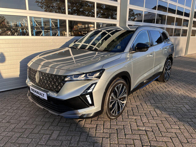 Renault Espace E-Tech full hybrid 200 iconic 7p.