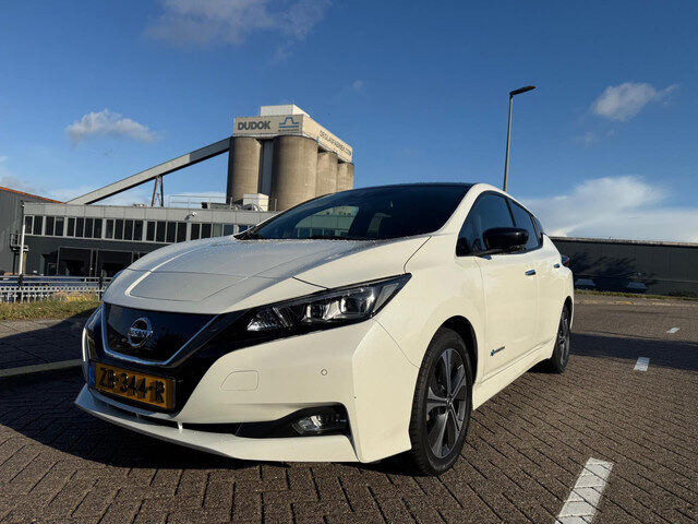 Nissan Leaf Tekna 40 kWh_1JAAR_GARANTIE_LEER_AIRCO-NETTE AUTO