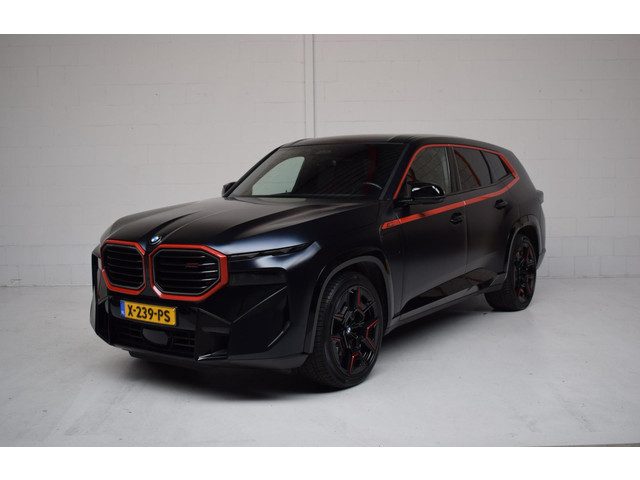 BMW XM PHEV V8 Label Red 30 kWh 1/500 750PK / ORG.NED / BTW / HEAD-UP / NAP / MAT-ZWART / BOWERS&WIL