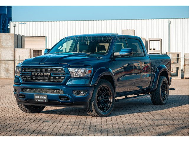 Dodge Ram Pick-Up SPORT | 5.7 V8 4x4 HEMI | PANORAMA DAK | GROOTSCHEM 12 INCH | LPG | Patriot Blue