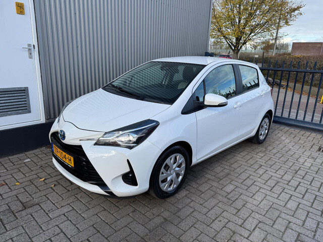 Toyota Yaris 1.5 Hybrid Active AIRCO / CRUISE / NAVI / 1e EIGENAAR / CAMERA