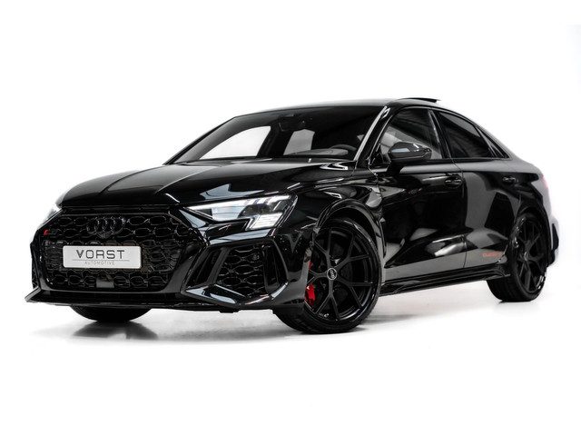 Audi RS3 2.5 TFSI quattro Pano B&O Keramisch Leer Carbon