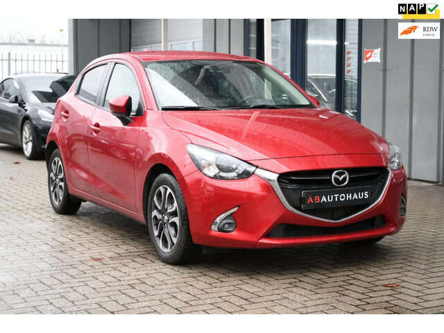 Mazda 2 1.5 Skyactiv-D GT-M/Keyless/head up/Lane assist/Stoelveerwarming/Apple carplay/Led
