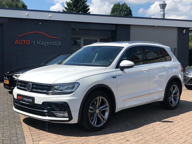 Volkswagen Tiguan 2.0 TSI AUT 4M R-line pano virtual trekh