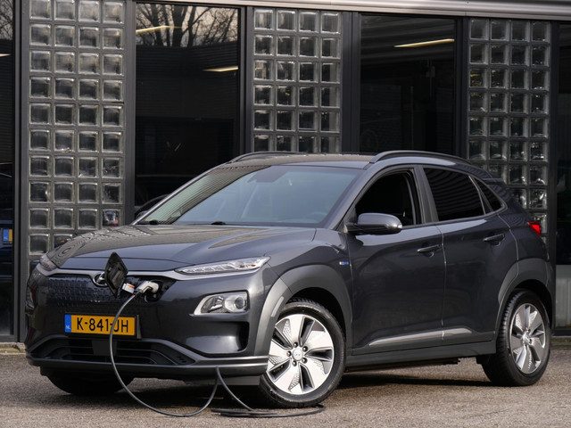 Hyundai Kona EV 64kWh FASHION/ 3-FASE/ SOH 100%/ TREKHAAK/