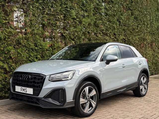 Audi Q2 35 TFSI 2x S-Line CarPlay Camera LED