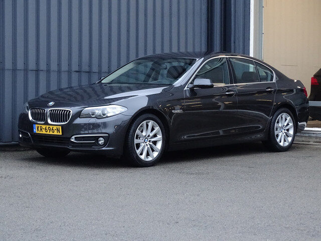 BMW 5 Serie 520i Luxury Edition