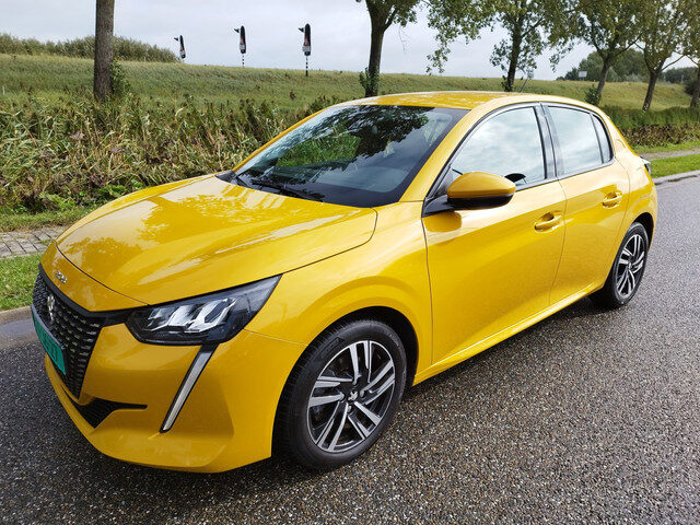 Peugeot 208 1.2 PureTech Allure ** 78.250 km **