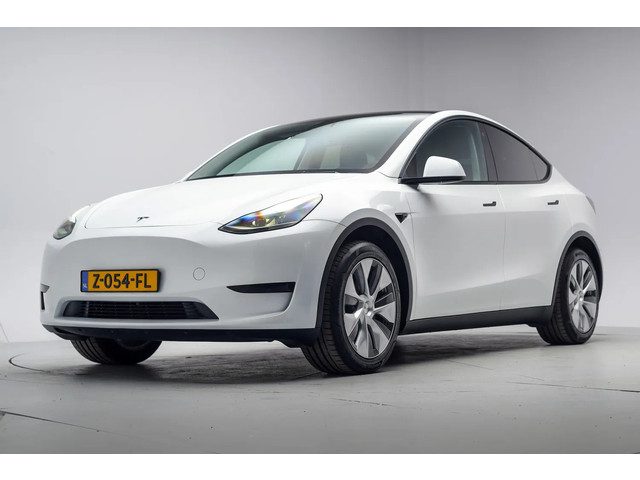 Tesla Model Y RWD 58 kWh 3-Fase [ Panorama Stoel/Stuur verwarming Leder Camera ]