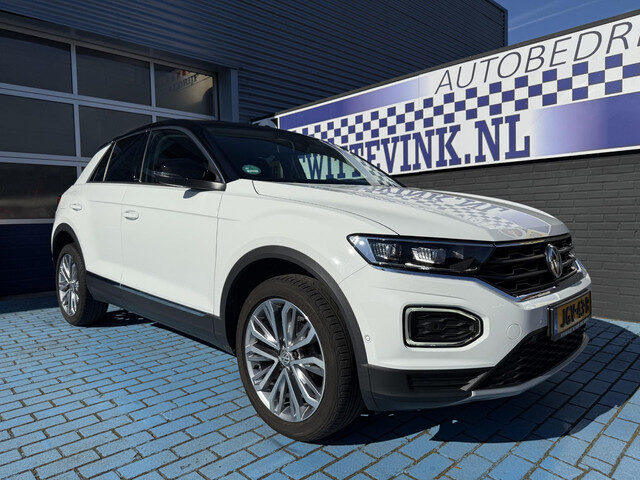 Volkswagen T-Roc 1.5 TSI ADAP CRUISE STOELVERW. AFN. TREKHAAK
