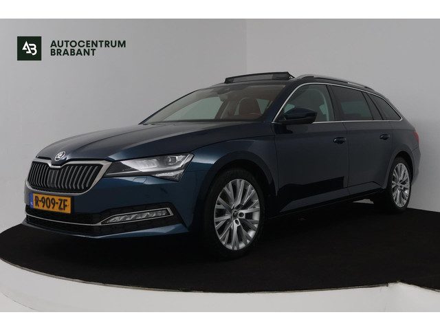 Škoda Superb Combi 1.5 TSI ACT Business Edition Plus (PANORAMADAK, STUUR-/STOELVERWARMING, CAMERA, A