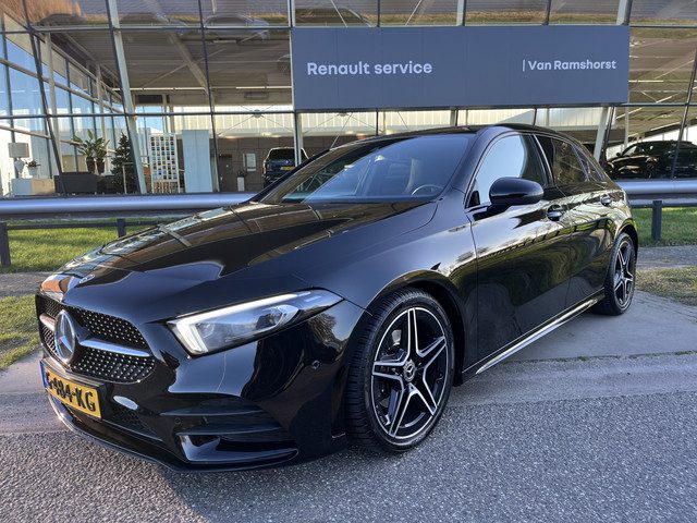 Mercedes-Benz A-Klasse 200 Business Solution AMG Night! / Pano / Automaat / Sfeerverlichting / Stoel