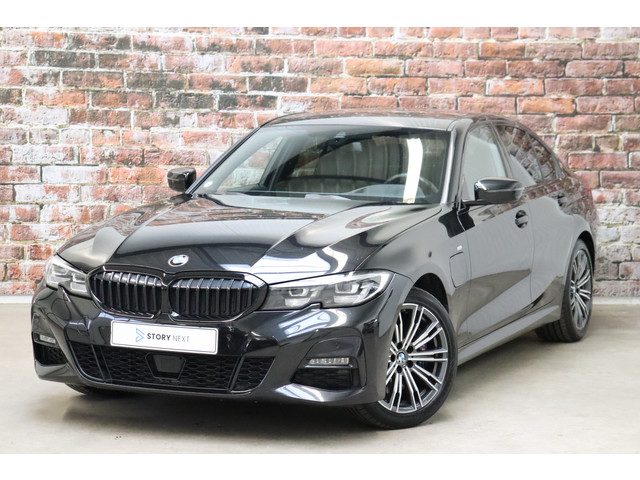 BMW 3 Serie Sedan 330e High Executive M Sport Pakket Automaat