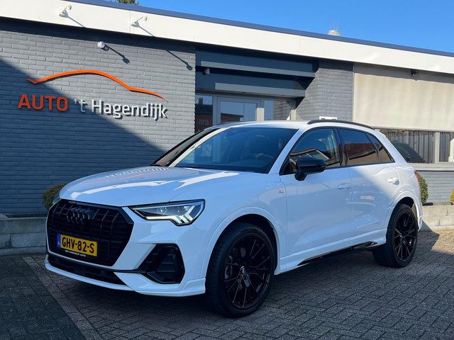 Audi Q3 40 TFSI quattro 290PK! S-Line trekh 20" camera