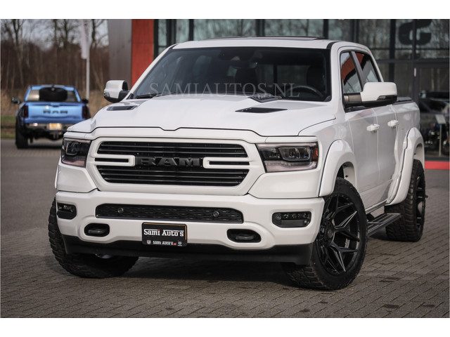 Dodge Ram Pick-Up V8 5.7 402PK | LARAMIE SPORT | Krachtige Hemi | Panorama Dak | 12' Scherm | LPG |