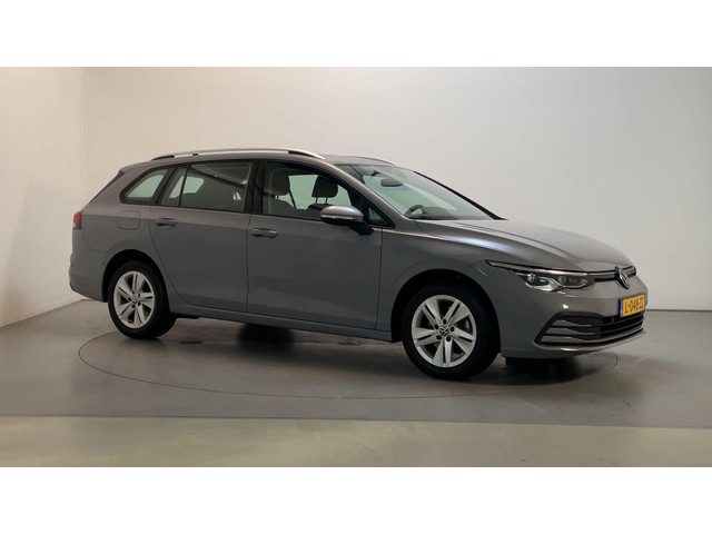 Volkswagen Golf Variant 1.5 TSI Life Business Sfeerverlichting Navigatie Virtual Cockpit Parkeersens