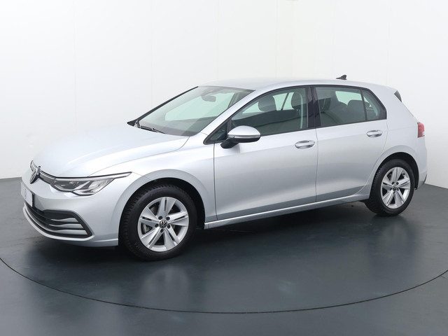 Volkswagen Golf 1.0 eTSI Life Business