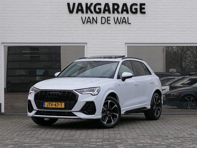Audi Q3 45 TFSI e S edition