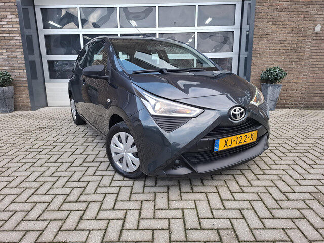 Toyota Aygo 1.0 VVT-i x-fun