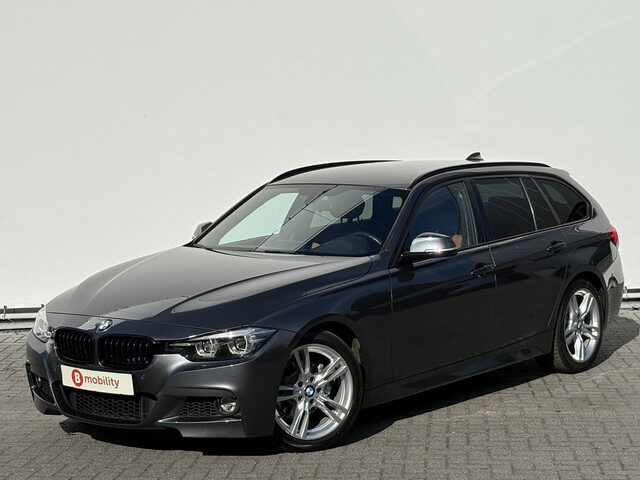 BMW 3 Serie touring 318i High Executive M-Sport Trekhaak Apple CarPlay