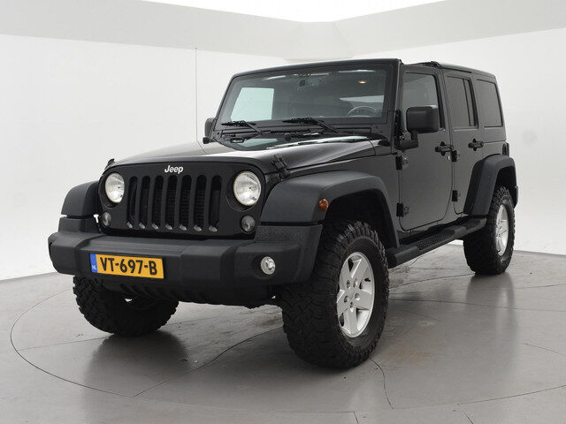 Jeep Wrangler 2.8 CRD 200 PK SPORT AUT. 4X4 GRIJS KENTEKEN