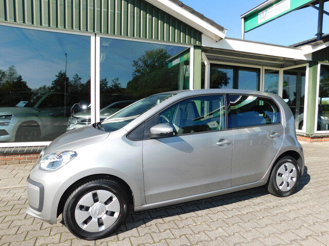 Volkswagen up! 1.0 MPI 60PK MOVE UP! All-in Prijs! 1 jaar garanti