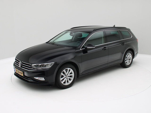 Volkswagen Passat Variant 1.5 TSI Business 150pk Aut. / Trekh. / Adap. cruise / Carplay