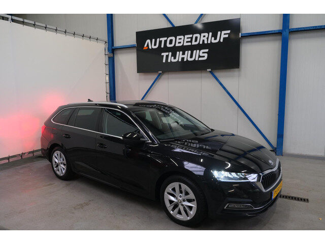 Škoda Octavia Combi 1.0 e-TSI Business Edition Automaat - N.A.P. Airco, Cruise, PDC, Trekhaak.