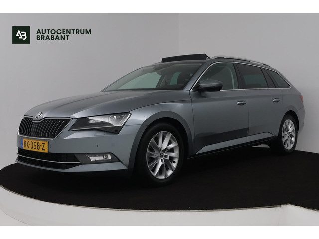 Škoda Superb Combi 1.4 TSI ACT Ambition Business (PANORAMADAK, STOELVERWARMING, ELEKTR STOELEN, NAVI