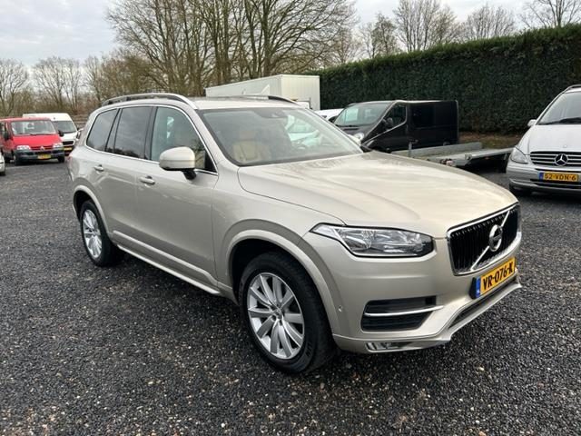 Volvo XC90 2.0 D5 AWD First Edition grijs kenteken