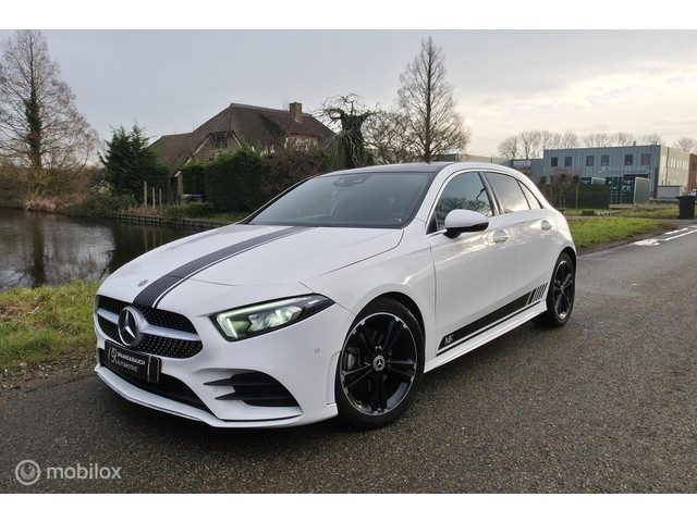 Mercedes-Benz A-Klasse 200 AMG Pakket / Navi / Pano / CarPlay /