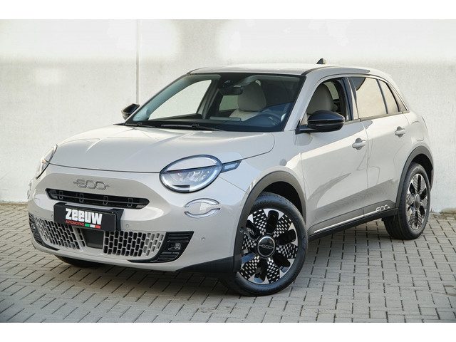 Fiat 600 1.2 Hybrid 145 PK La Prima | Navi | Camera | Carplay