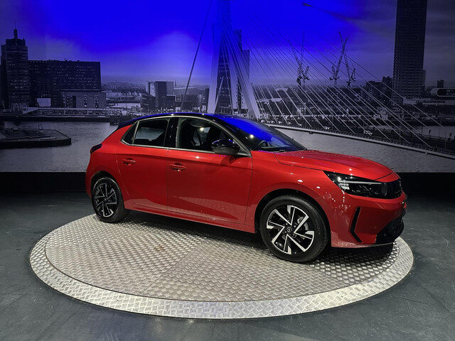 Opel Corsa 1.2 Turbo GS*Nieuw Model*Carplay*Camera*