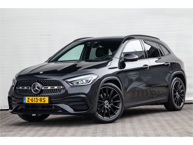 Mercedes-Benz GLA 180 AMG Nightpack, Widescreen, Distronic, Sfeerverlichting 2023