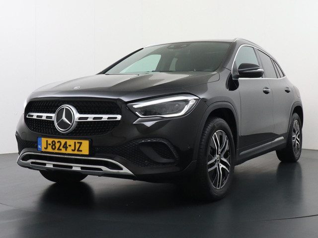 Mercedes-Benz GLA 200 Luxury Business Solution