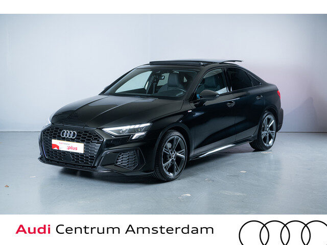 Audi A3 Limousine 35 TFSI S-Line 150 pk Automaat | Panoramadak | Winterbandenset | Navigatie | Parke