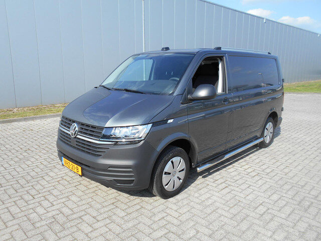 Volkswagen Transporter 2.0 TDI L1H1 26 Economy Business