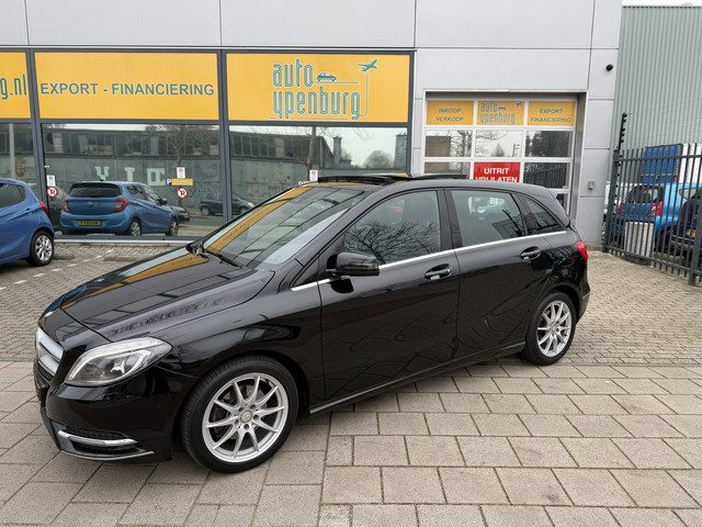 Mercedes-Benz B-Klasse 200 Prestige Automaat * 134.544 Km * Panoramadak * Leder / Stof * Led / Xenon