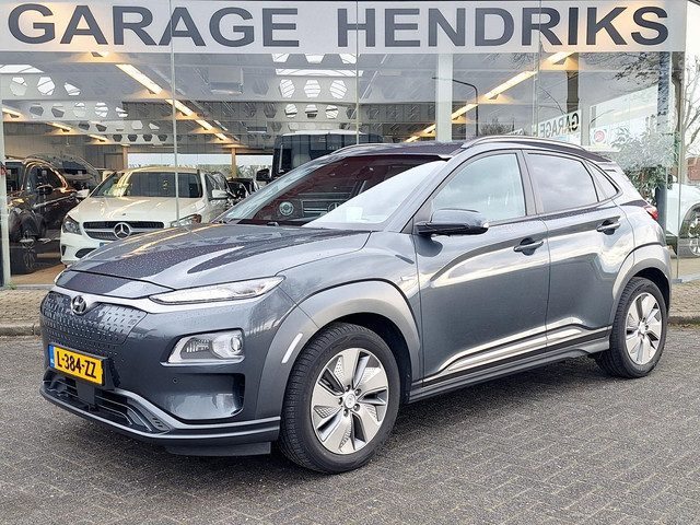 Hyundai Kona EV Premium 64 kWh