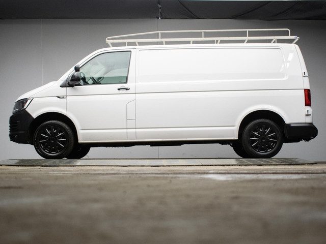 Volkswagen Transporter 2.0 TDI L2H1 Sport (NAVI,CLIMATE,CRUISE,PDC,TREKHAAK,IMPERIAL,BLUETOOTH,SPORT