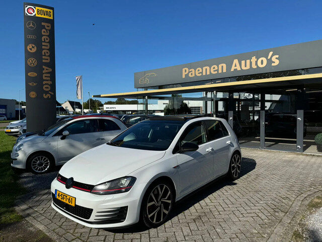 Volkswagen Golf 2.0 TSI GTI Performance|CAM|PANO|CC|CLIMA