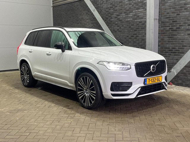 Volvo XC90 T8 Recharge Plus Dark
