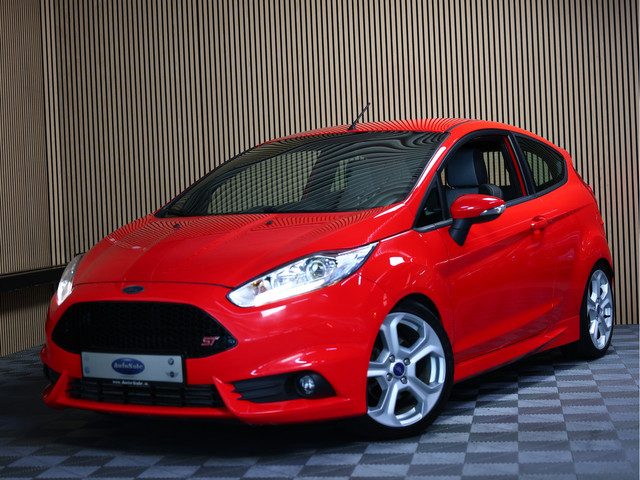 Ford Fiesta 1.6 ST1 LED RECARO TOPSTAAT AIRCO'13