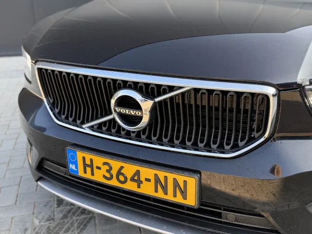 Volvo XC40 2.0 T5 AWD R-Design Intro Edition