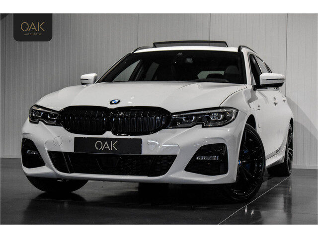 BMW 3 Serie touring 330e | M-Sport | Live Cockpit | Panorama | H&K | ACC | Leder/Alcantara | Alpin W