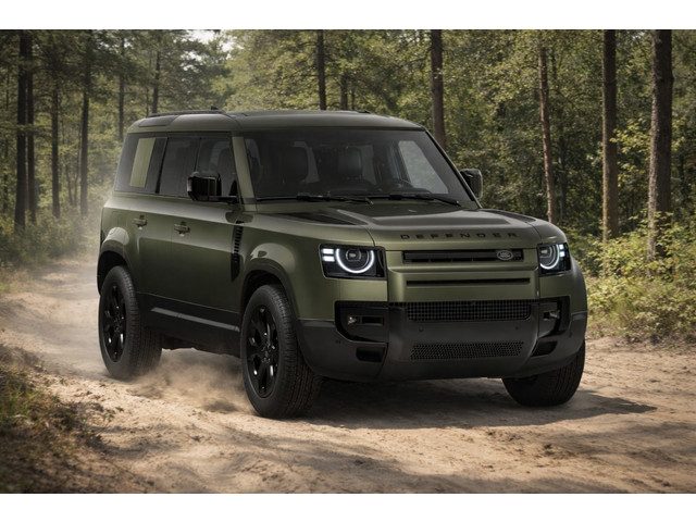 Land Rover Defender 110 P300e 110 Forest Edition