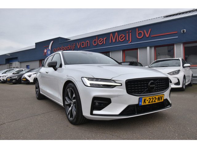 Volvo V60 2.0 B4 R-Design
