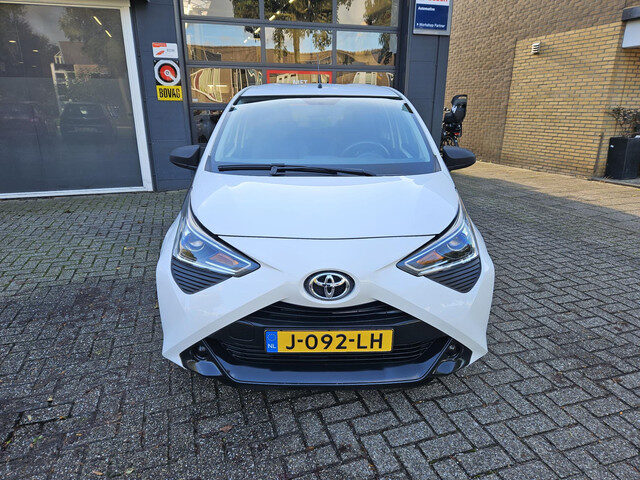 Toyota Aygo 1.0 VVT-i x-fun