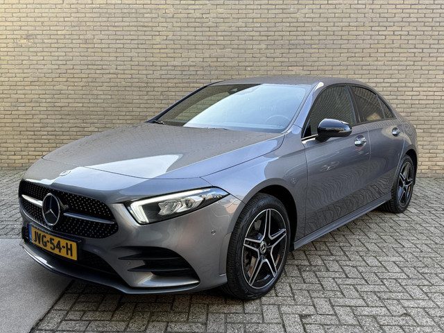 Mercedes-Benz A-Klasse 250 e AMG Line 218pk | Adaptieve cruise |